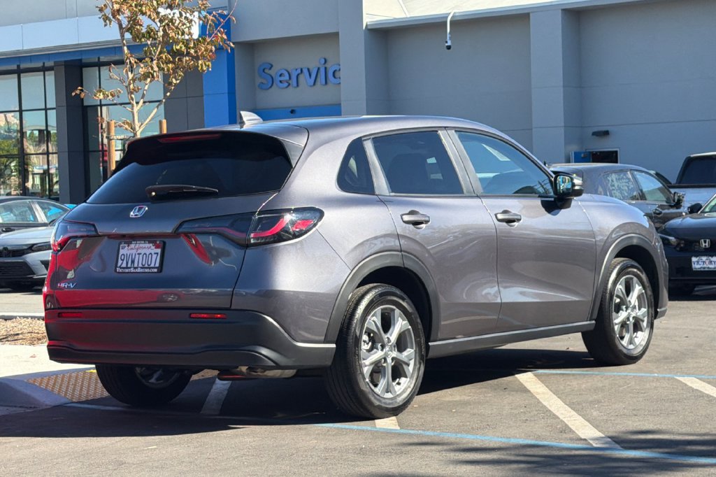 Certified 2026 Honda HR-V LX image 4