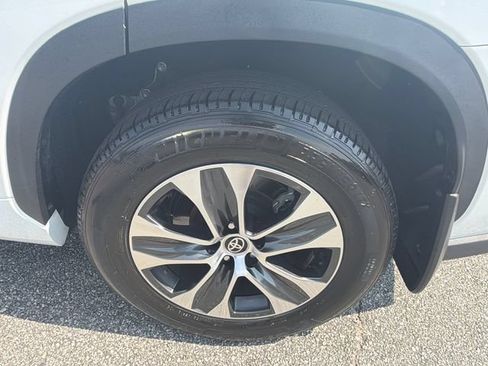 Used 2026 Toyota Highlander XLE AWD/4WD image 20