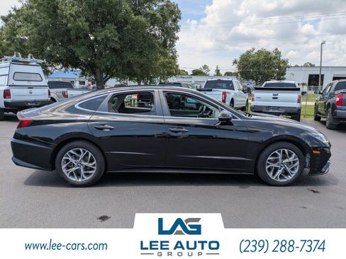 Used 2020 Hyundai Sonata SEL w/ Convenience Package FWD image 2