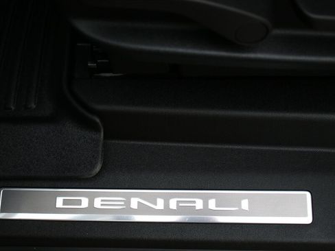 Used 2024 GMC Yukon XL Denali Ultimate AWD/4WD image 35