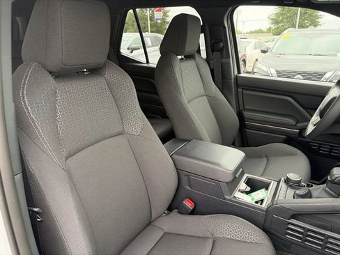 Used 2026 Toyota 4Runner SR5 AWD/4WD image 13