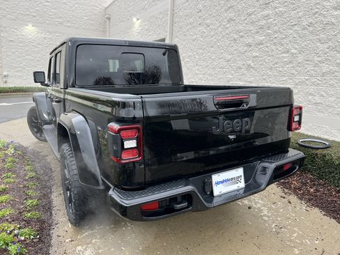 Certified 2023 Jeep Gladiator Overland image 8