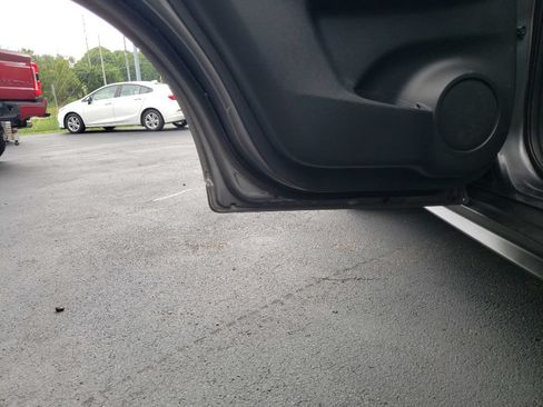 Used 2018 Nissan Rogue SL AWD/4WD image 27