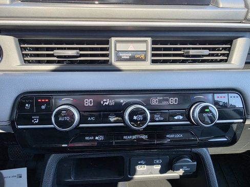 Used 2023 Honda Pilot Elite image 18