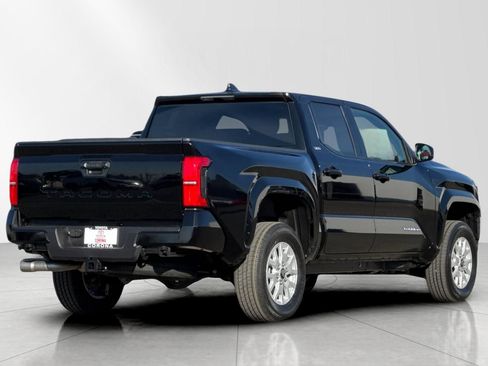 New 2026 Toyota Tacoma SR5 image 3