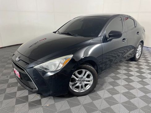 Used 2017 Toyota Yaris iA image 1