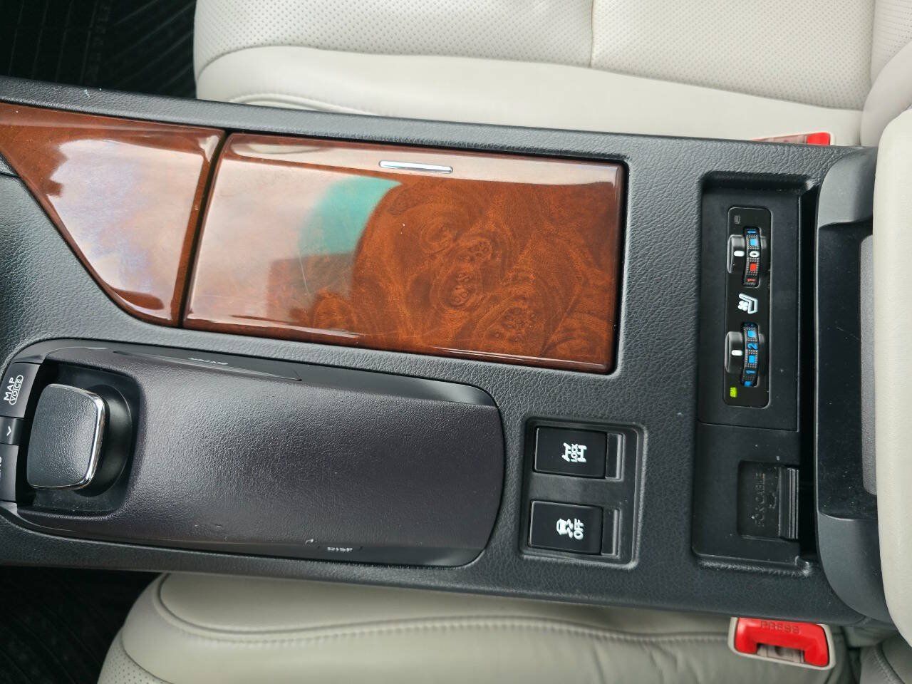 Used 2012 Lexus RX 350 AWD w/ Premium Pkg image 22