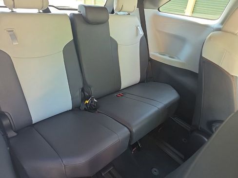 Certified 2023 Toyota Sienna XSE AWD/4WD image 16