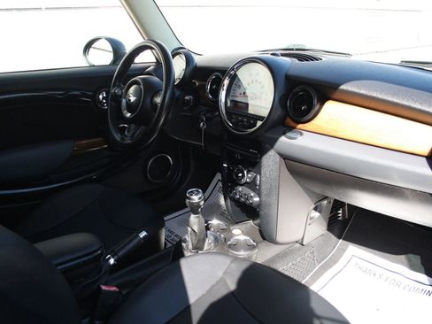 Used 2011 MINI Cooper Clubman image 7