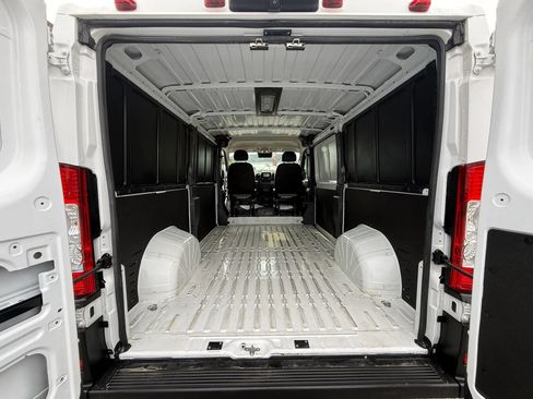 Used 2025 RAM ProMaster 2500 w/ Convenience Group FWD image 46