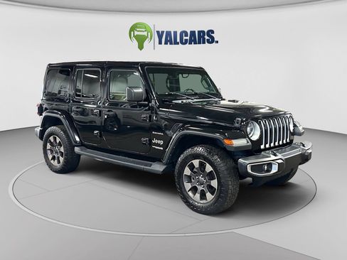 Used 2018 Jeep Wrangler Unlimited Sahara w/ Dual Top Group AWD/4WD image 7
