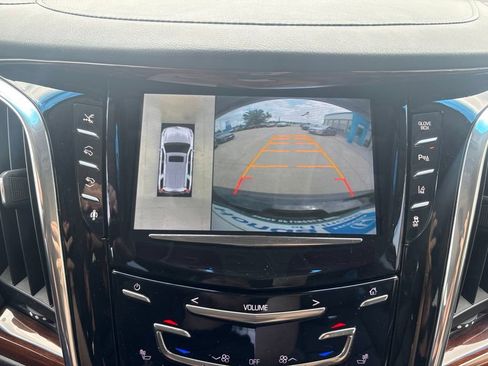 Used 2015 Cadillac Escalade Premium AWD/4WD image 22