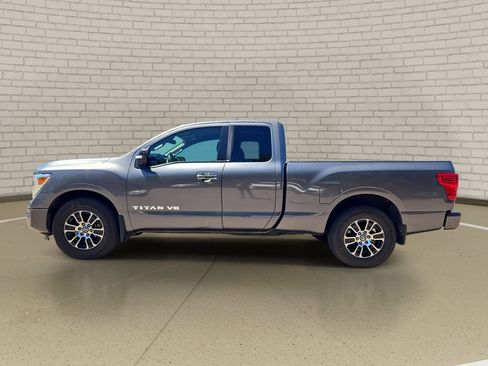 Used 2020 Nissan Titan SV RWD image 8