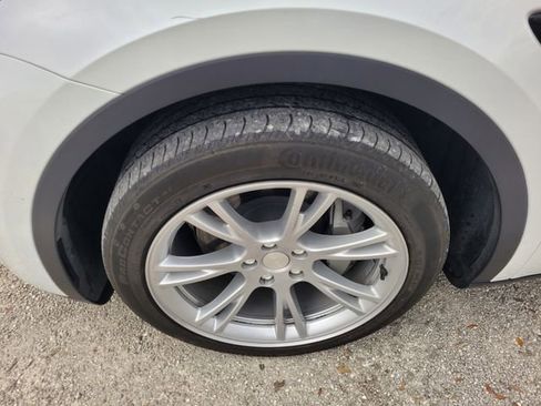 Used 2023 Tesla Model Y Long Range image 4