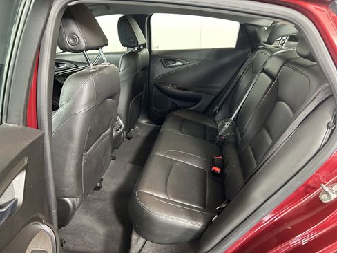 Used 2017 Chevrolet Malibu LT w/ Leather Package FWD image 24