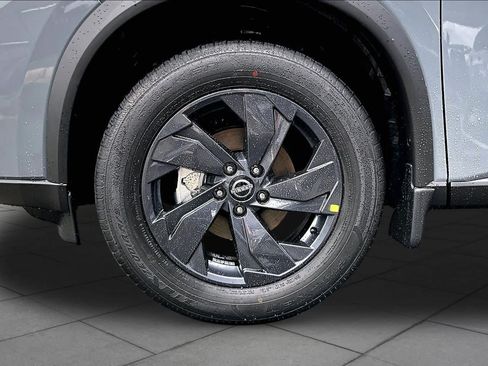 New 2026 Nissan Rogue SV FWD image 11