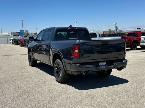 New 2026 RAM 1500 Big Horn w/ Night Edition AWD/4WD image 4