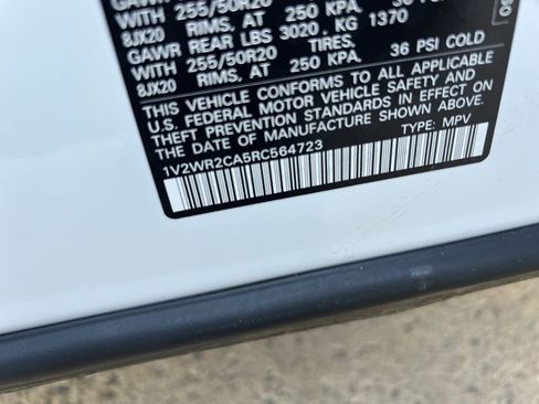 Used 2024 Volkswagen Atlas SE image 27