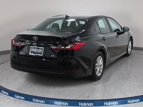Certified 2025 Toyota Camry LE FWD image 5