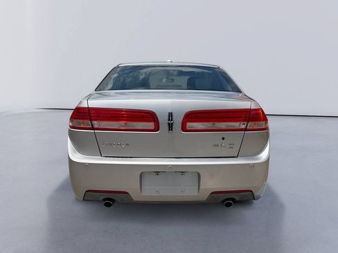Used 2012 Lincoln MKZ FWD image 4