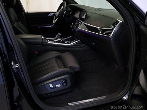 Used 2021 BMW X7 M50i w/ Executive Package image 41