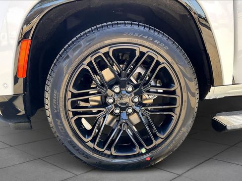 New 2026 Jeep Grand Wagoneer Limited AWD/4WD image 11