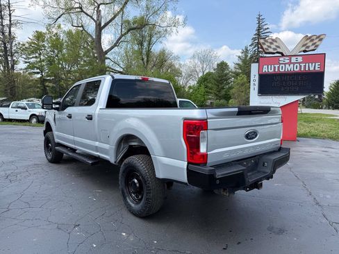 Used 2019 Ford F250 XL w/ Power Equipment Group AWD/4WD image 4