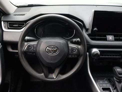 Certified 2025 Toyota RAV4 XLE FWD image 23