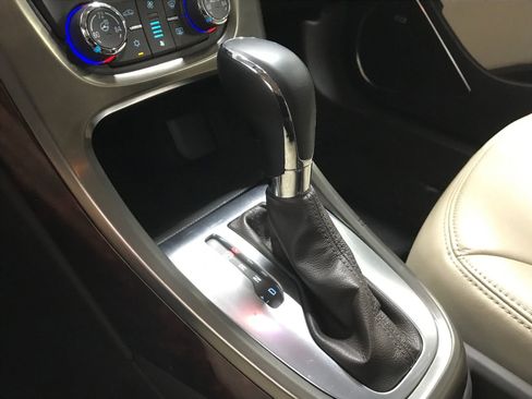 Used 2014 Buick Verano Leather FWD image 16