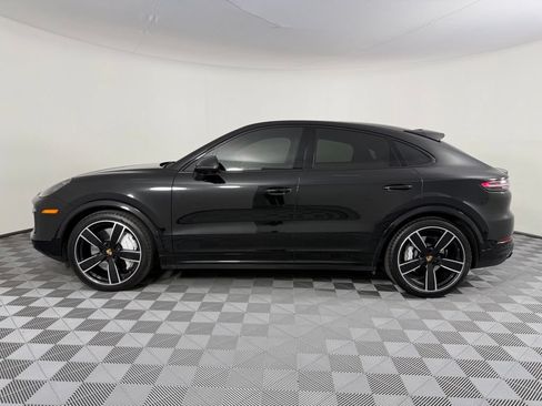 Certified 2023 Porsche Cayenne Turbo AWD/4WD image 2