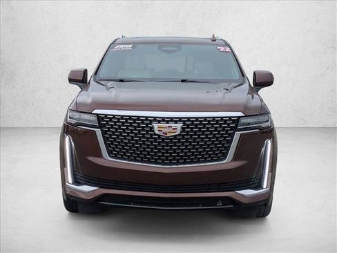 Used 2022 Cadillac Escalade Premium Luxury w/ Performance Package AWD/4WD image 2