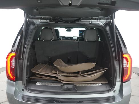 Used 2025 GMC Yukon Denali Ultimate w/ LPO, Floor Liner Package image 11
