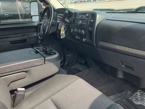 Used 2013 GMC Sierra 3500 SLE w/ Suspension Package, Off-Road AWD/4WD image 23