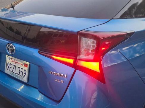 Used 2022 Toyota Prius XLE FWD image 9