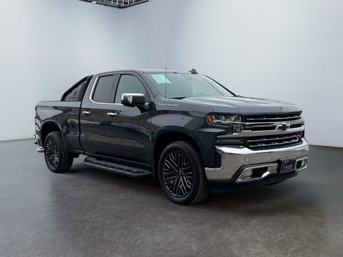 Used 2019 Chevrolet Silverado 1500 LTZ image 3
