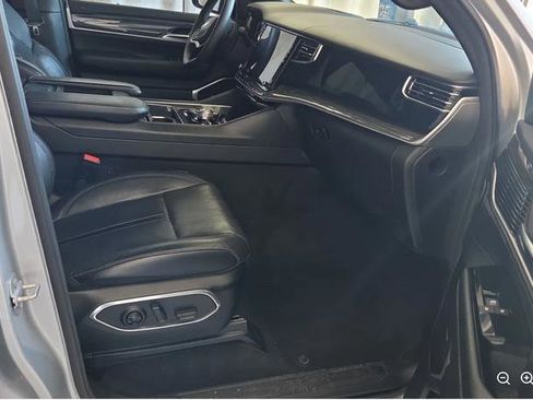Used 2022 Jeep Wagoneer Series II w/ Convenience Group I image 7