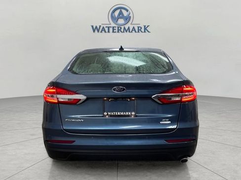 Used 2019 Ford Fusion SE image 4