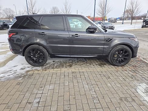 Used 2021 Land Rover Range Rover Sport HSE Silver Edition image 4