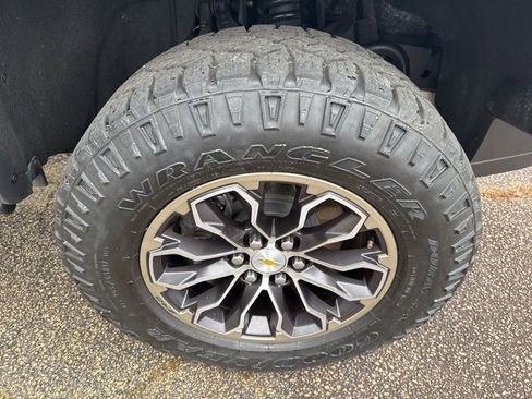 Used 2022 Chevrolet Colorado ZR2 image 29