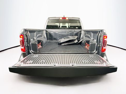 Used 2019 RAM 1500 Big Horn AWD/4WD image 28