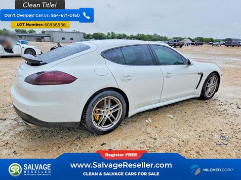 Used 2015 Porsche Panamera RWD image 4