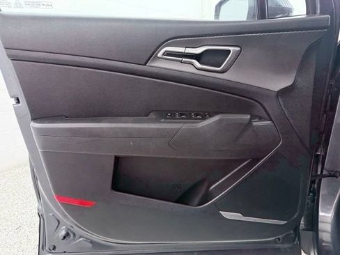 Used 2023 Kia Sportage LX FWD image 14