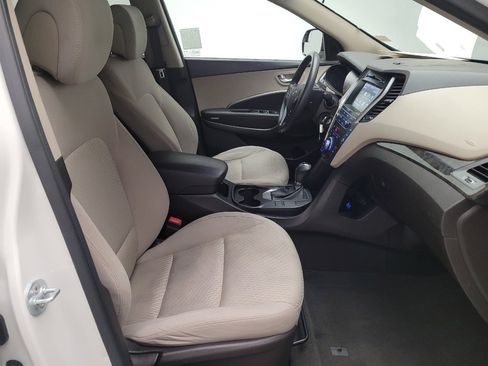 Used 2017 Hyundai Santa Fe SE image 21