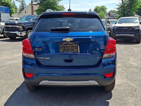 Used 2020 Chevrolet Trax LT w/ LT Convenience Package AWD/4WD image 6