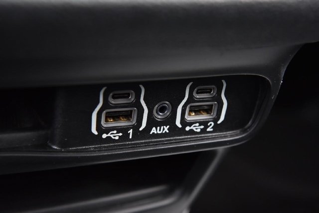 Used 2023 Chrysler Pacifica Touring-L w/ S Appearance Package FWD image 20