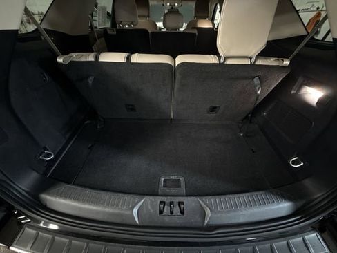 Used 2023 Ford Explorer Limited AWD/4WD image 17