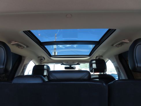 Used 2022 Lincoln Nautilus Reserve w/ Equipment Group 202A image 19