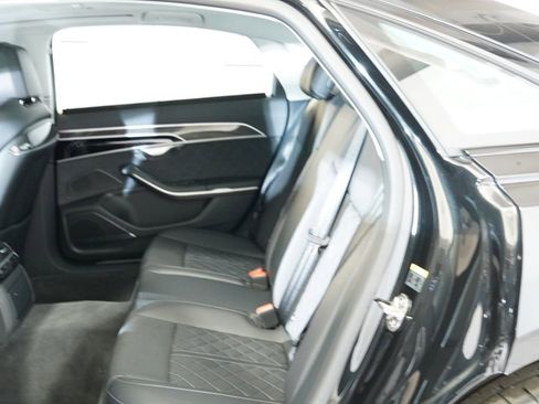 Used 2023 Audi S8 image 17