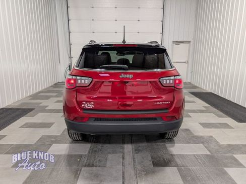 Used 2025 Jeep Compass Limited AWD/4WD image 3