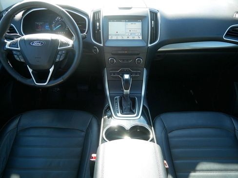 Used 2017 Ford Edge SEL w/ Canadian Touring Package image 16
